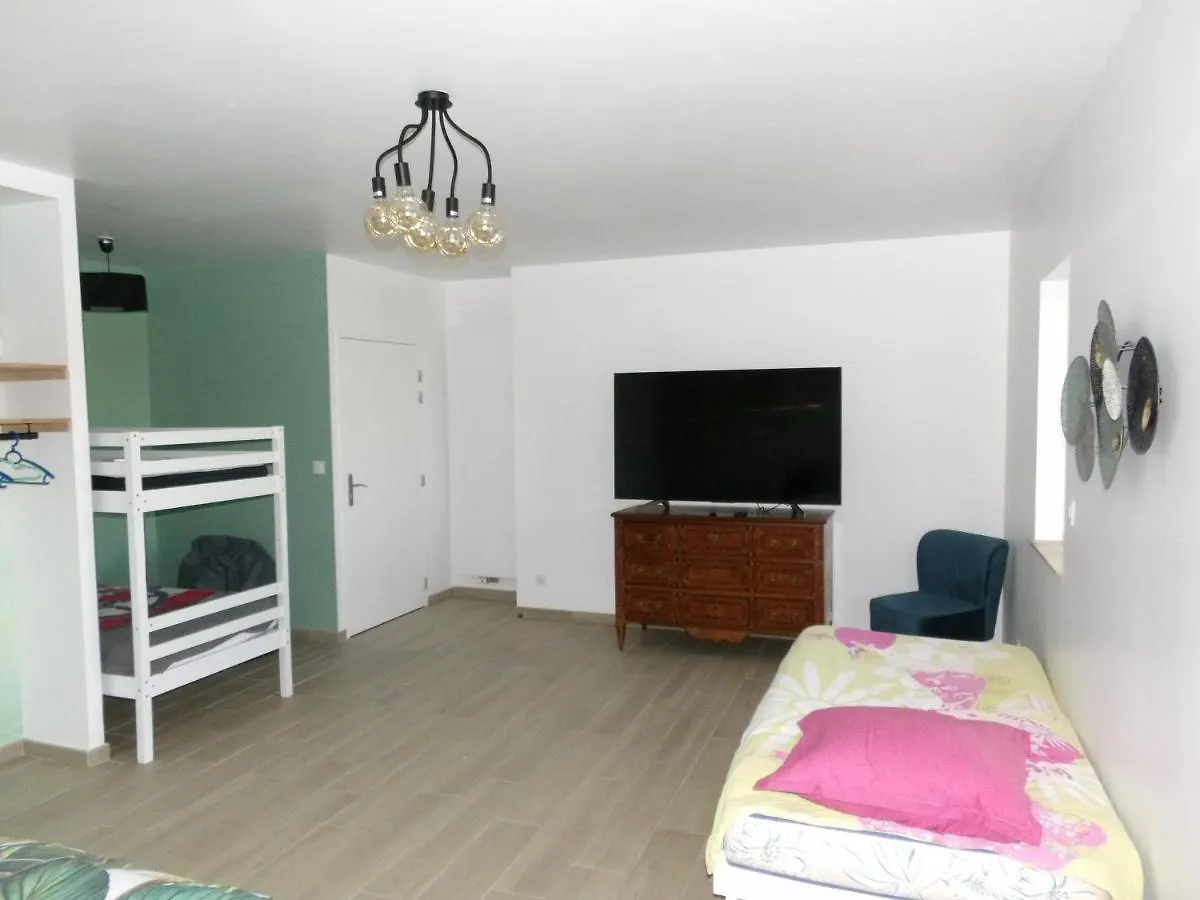 La Ferme Des Cerisiers Bed & Breakfast Reventin-Vaugris France